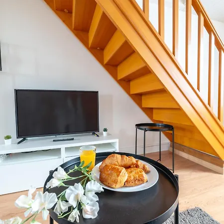 Appart Duplex Centre Gare 4 Pers Wifi Lejlighed *